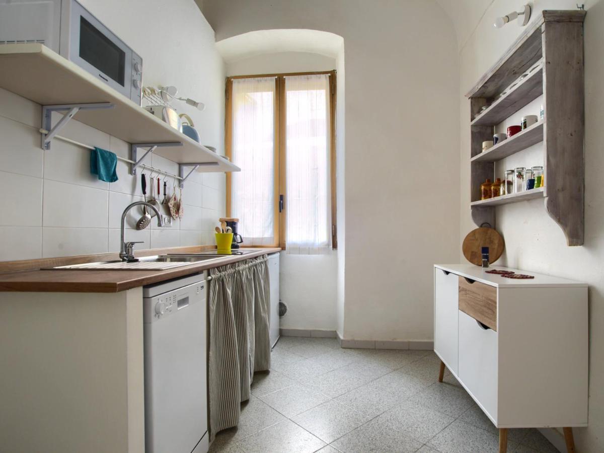 Вилла Casa A 2 Passi Dal Mare Con Patio Privato Империя Экстерьер фото